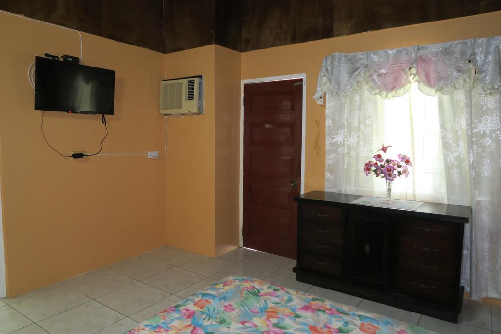 Enchanted Villas Inn Montego Bay Ngoại thất bức ảnh