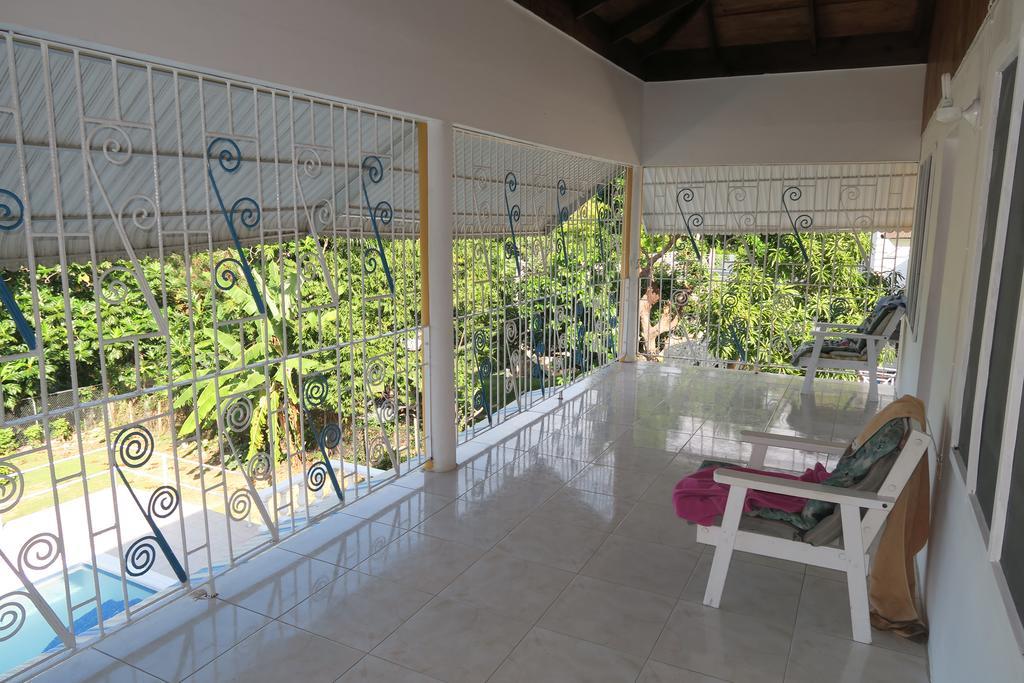 Enchanted Villas Inn Montego Bay Ngoại thất bức ảnh