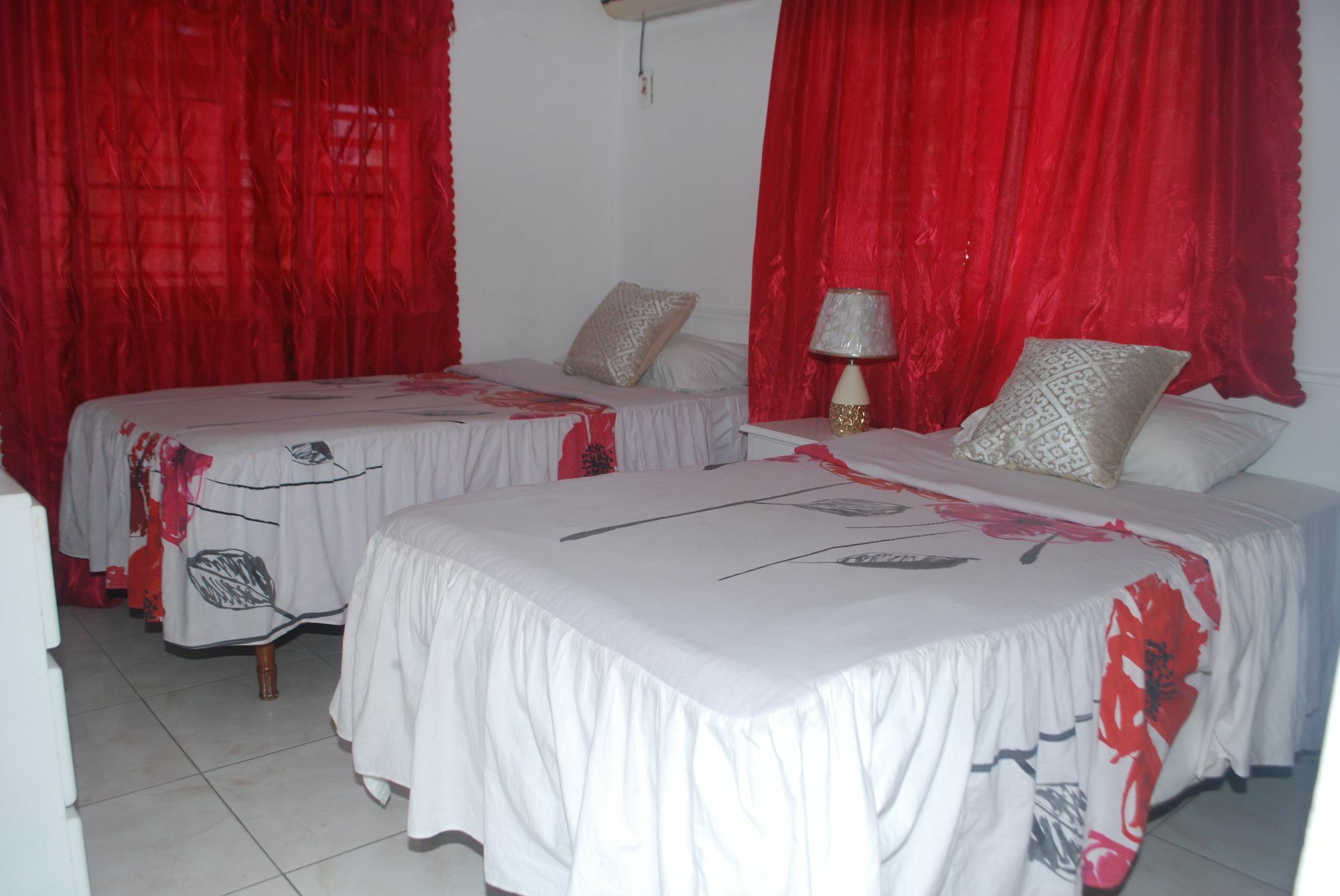 Enchanted Villas Inn Montego Bay Ngoại thất bức ảnh
